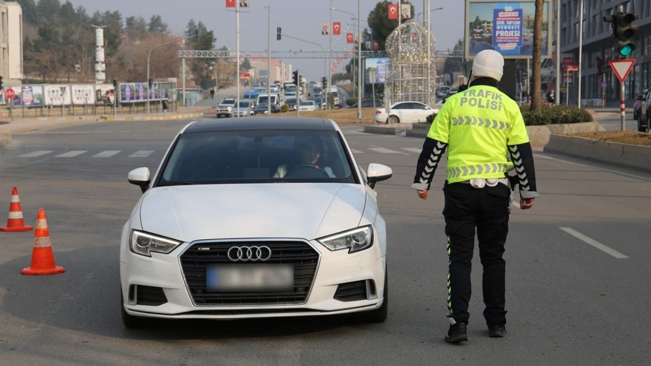 Yurt genelinde ‘Huzurlu Sokaklar’ uygulaması yapıldı!