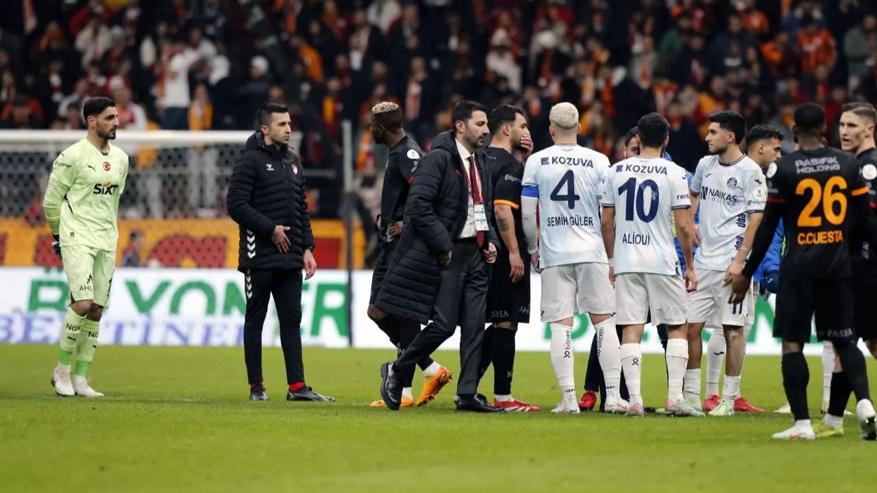 TFF açıkladı! Adana Demirspor’un cezası belli oldu