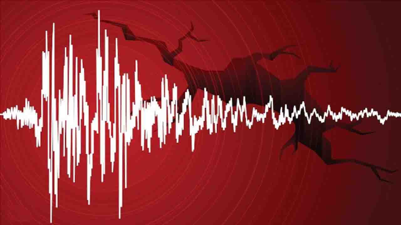 Ege Denizi’nde 5,2 büyüklüğünde deprem olduğu açıklandı!