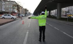 Bugün İstanbul’da trafiğe kapatılacak yollar açıklandı