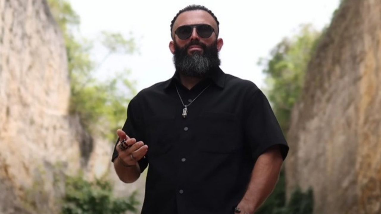Survivor Turabi hakkında müstehcenlikten yakalama kararı!